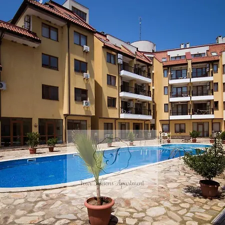 Apartment Four Seasons Two -oasis