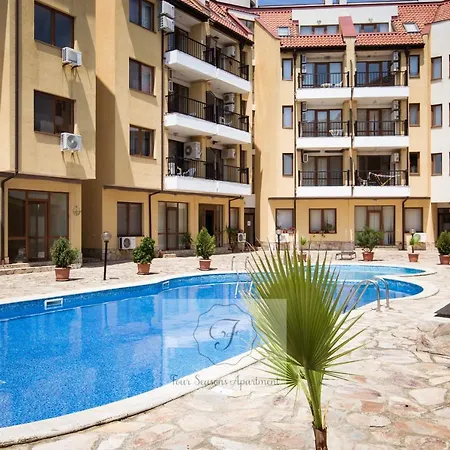 Apartment Four Seasons Two -oasis